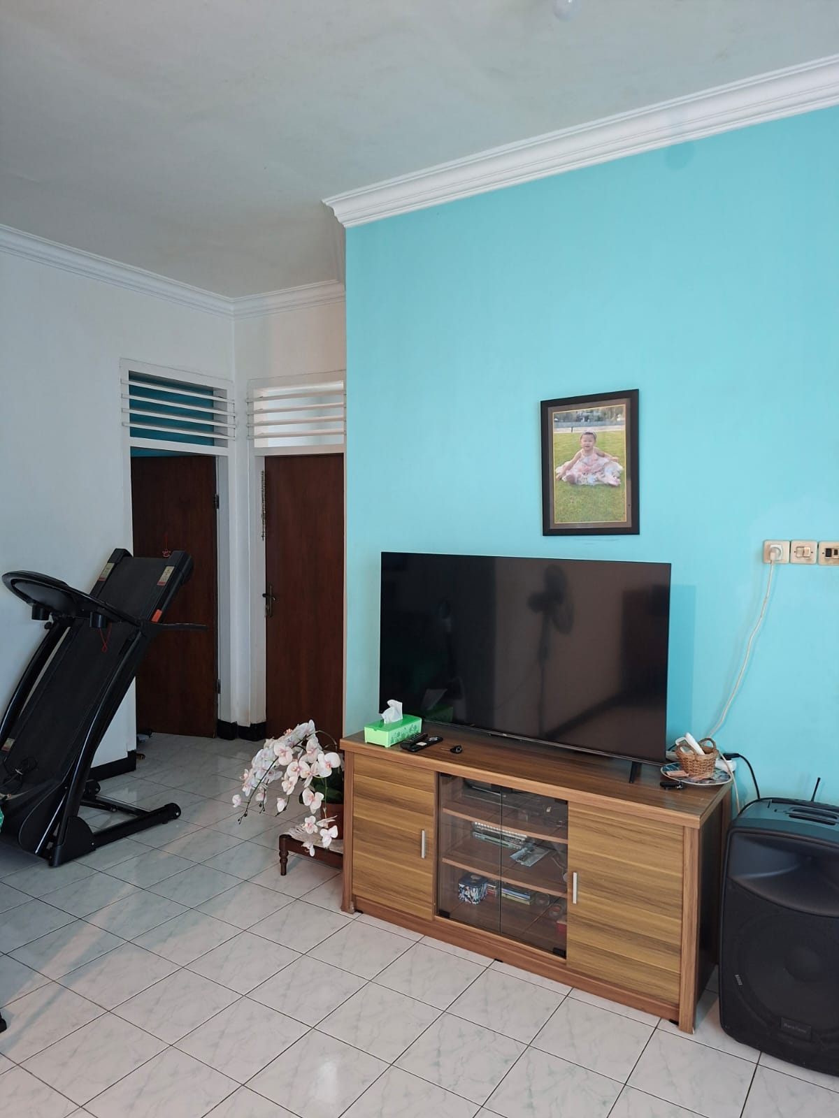 Kamar tidur utama rumah 4 kamar di Malang
